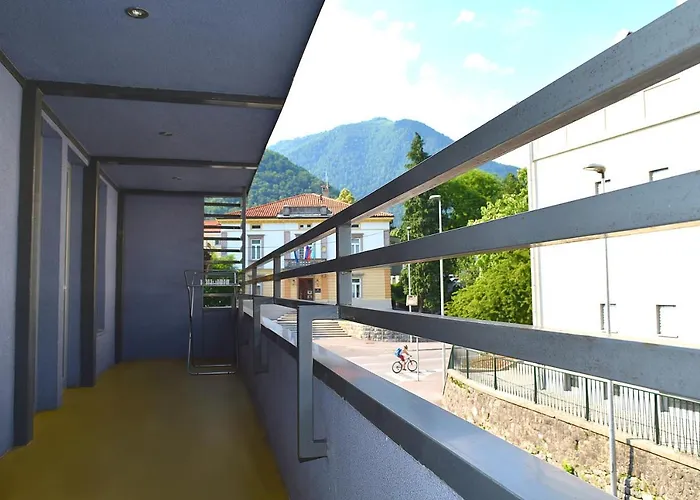 Hisa 2